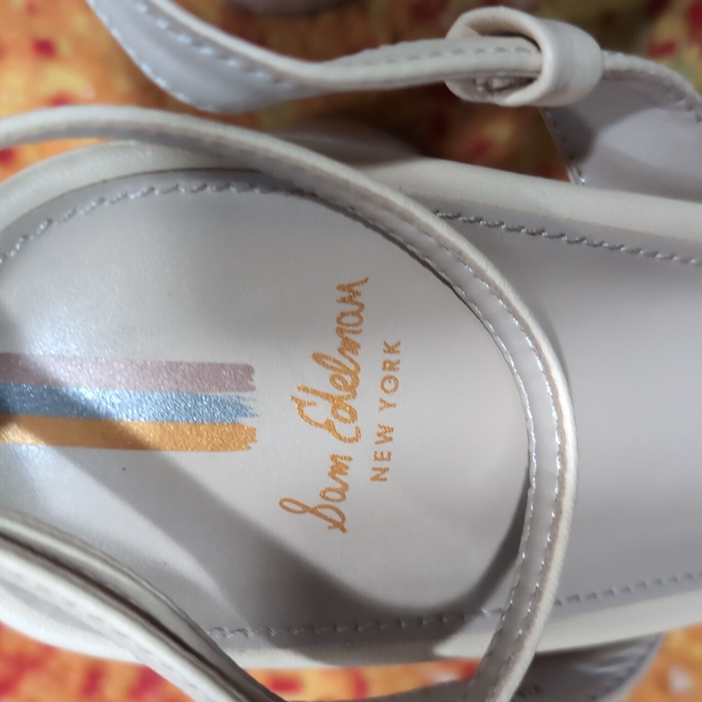 Sam Edelman Cream Strappy Block Heel Sandals Size 11 Minimalist Heels - Picture 2 of 5
